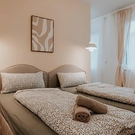 Stylisches 6 In Apartment Viernheim